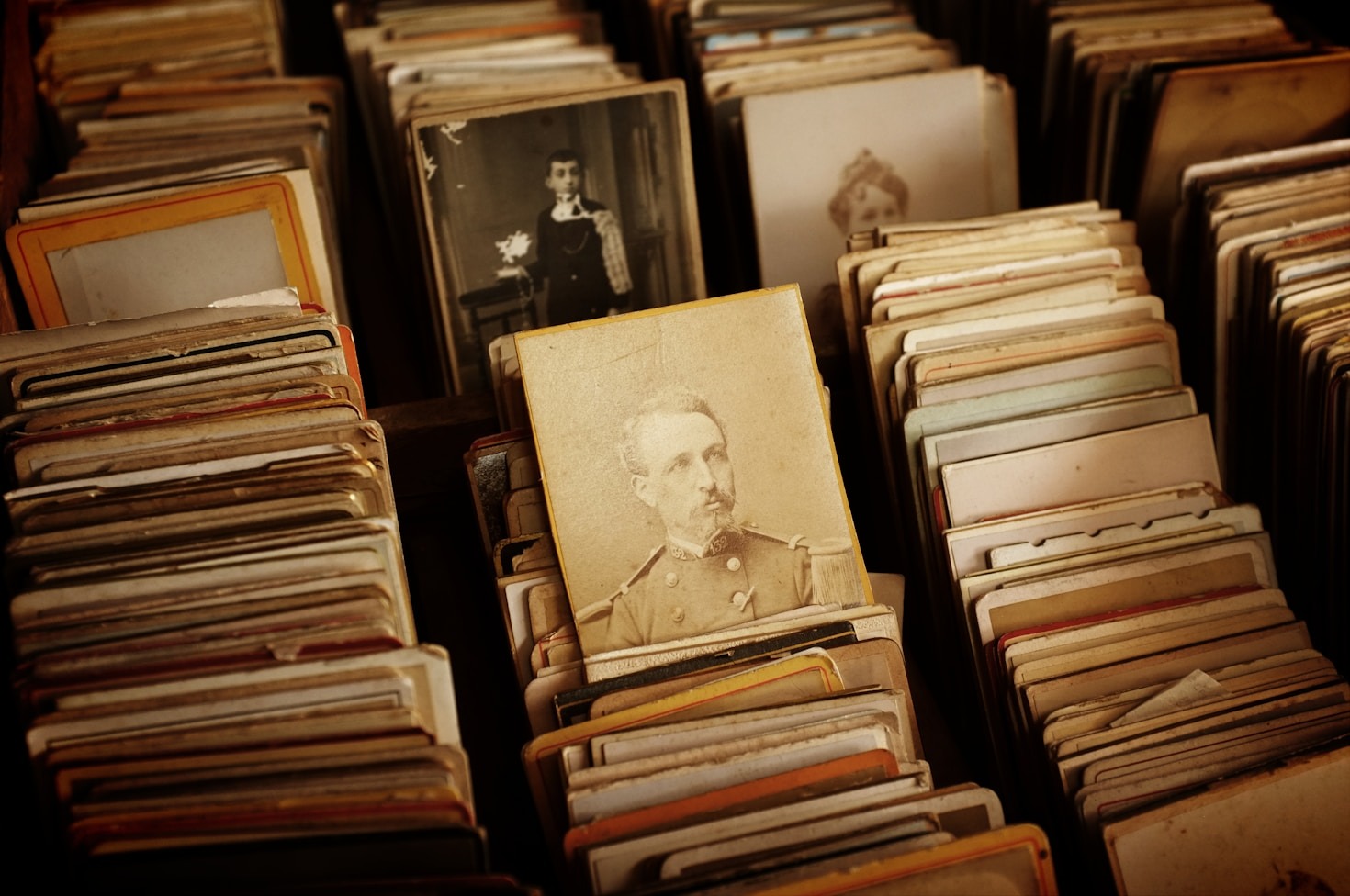 The Rich Tapestry of Loehnis Family History